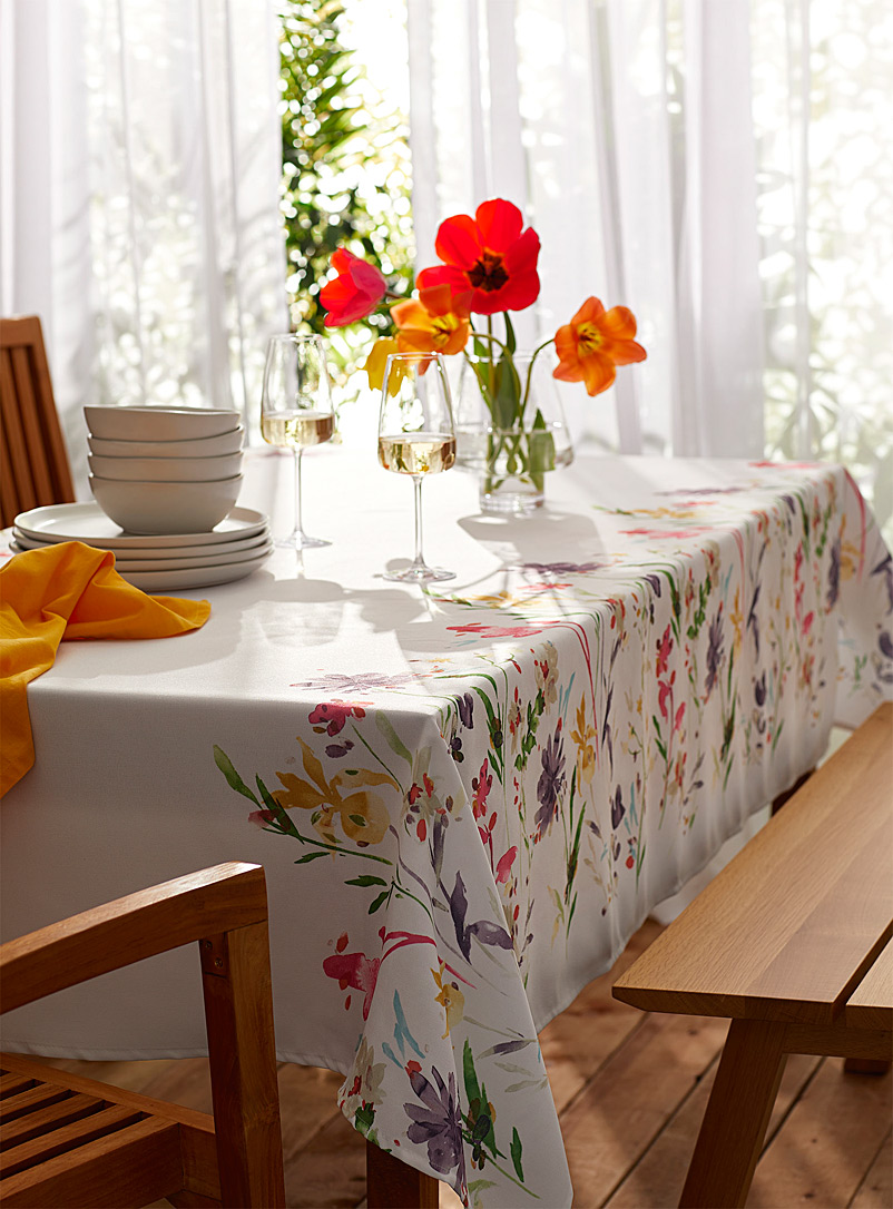 Simons Maison Patterned White Watercolour flowers tablecloth