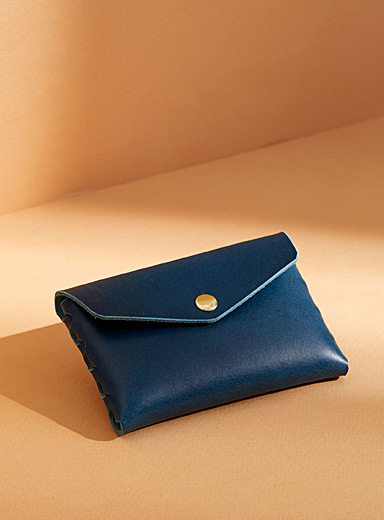 La pochette &agrave; cartes en cuir