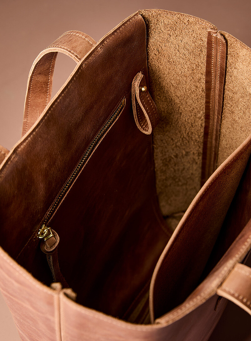 Tab large genuine leather tote | TABITHA + CO | | Simons