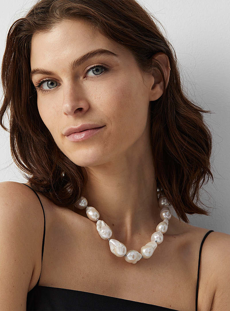 Soma Mo: Le collier de perles baroques classiques Nacre
