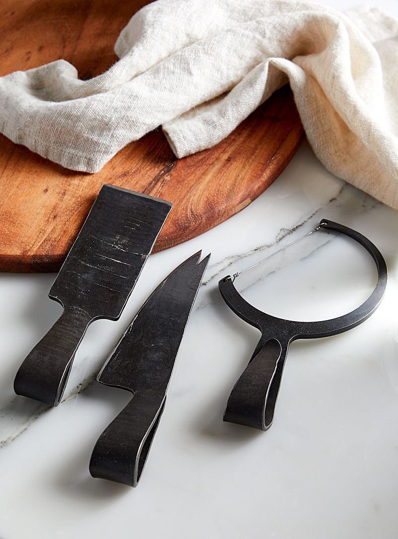 Cloverdale Forge: Le trio de couteaux à fromage forgés Noir