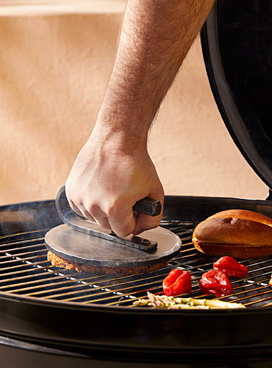 Le presse-burger forg&eacute;
