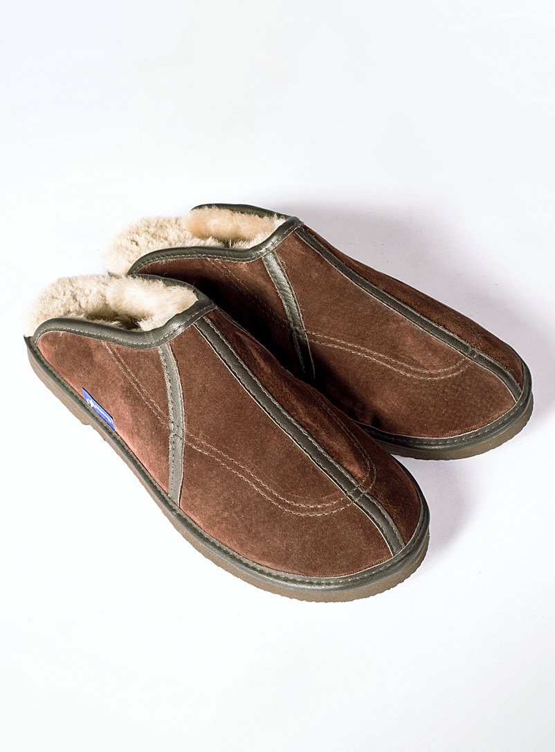 Les cuirs Bermont Inc. Brown Reversed sheepskin mule slipper with outsole Men