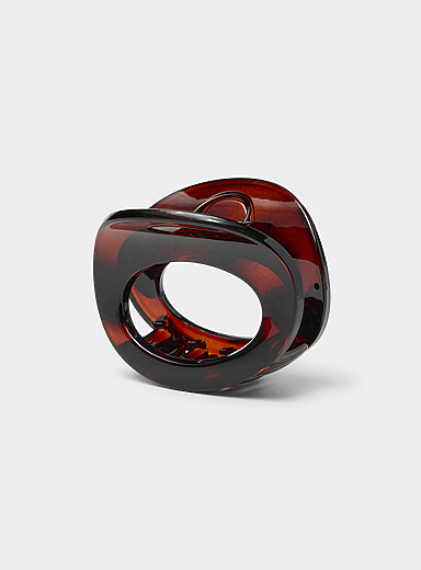 Openwork round clip