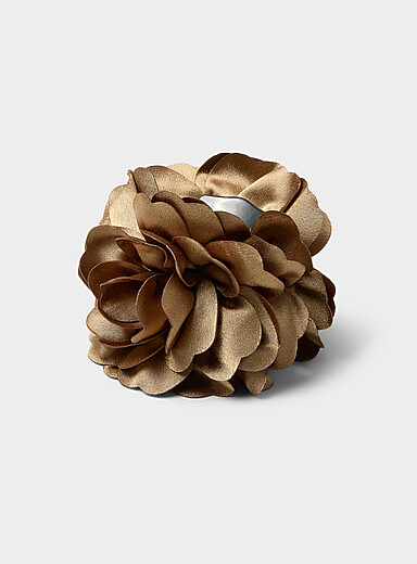 Silky fabric flower clip