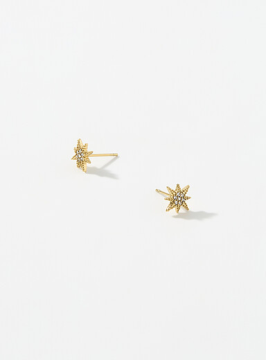 Les petites boucles d'oreilles &eacute;toiles scintillantes
