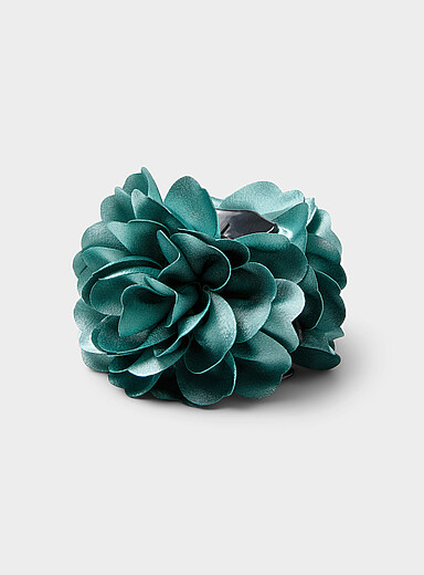 Satiny fabric flower clip