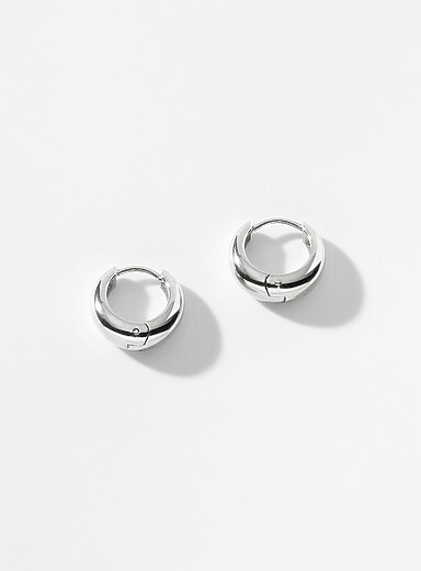 Small rounded-base hoops