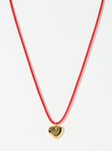 Small heart cord necklace