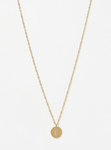 Alphabet character medallion chain