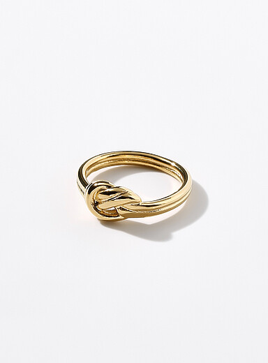 La bague nou&eacute;e effet double rang