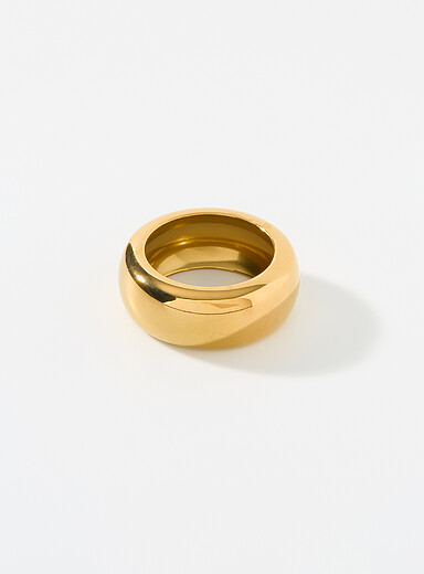 Large shimmery ring | Simons | | Simons