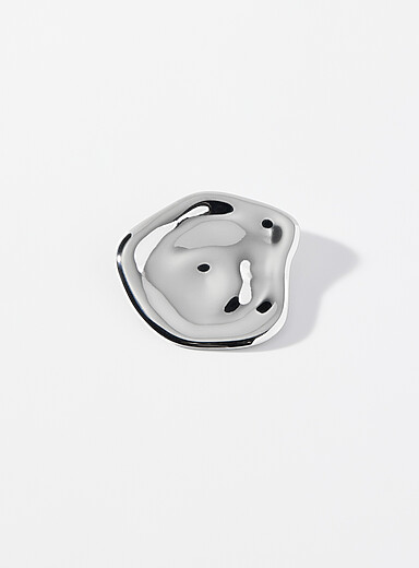 Shaped disc brooch
