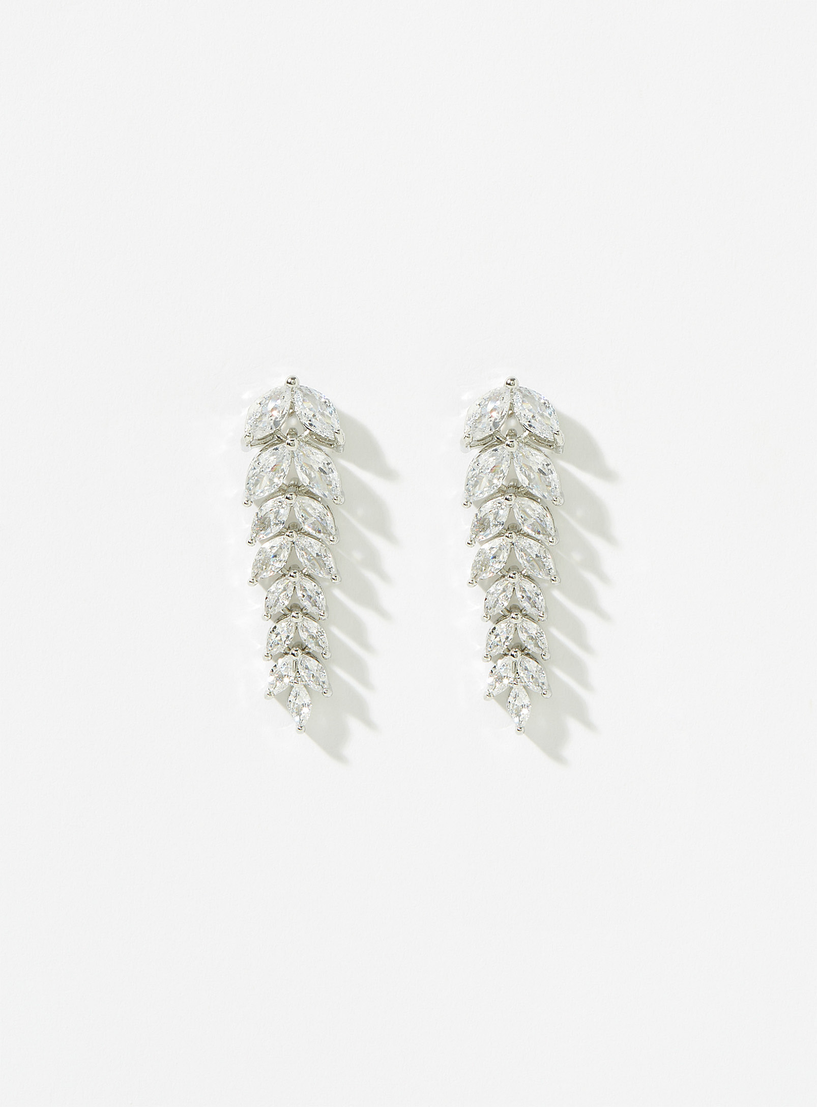 Simons - Women's Crystal leaf pendant earrings