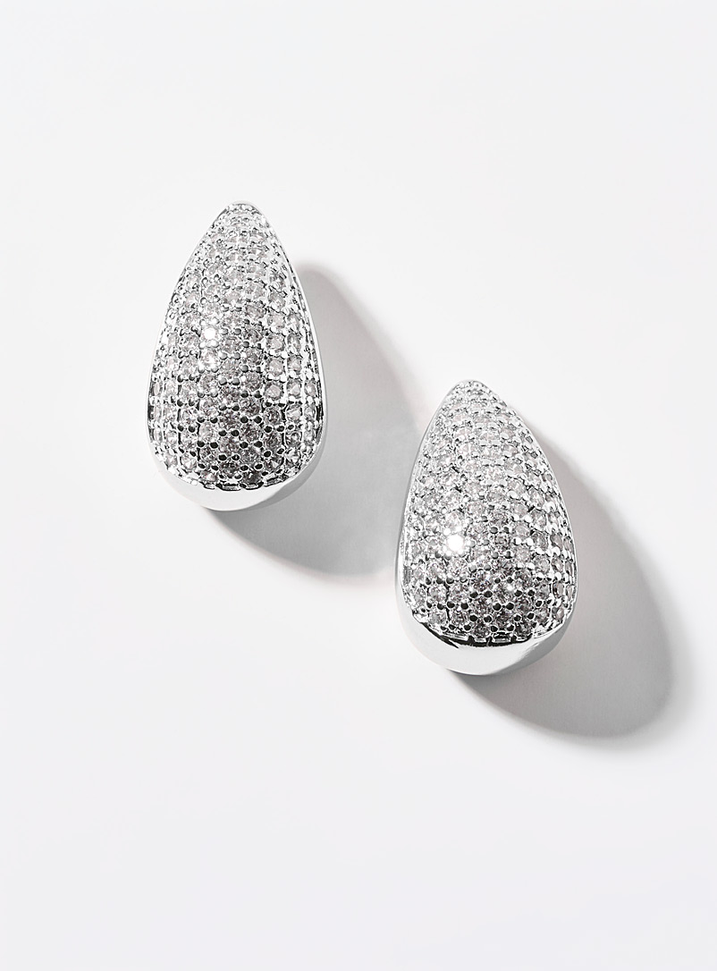 Waterdrop earrings product image (primary)