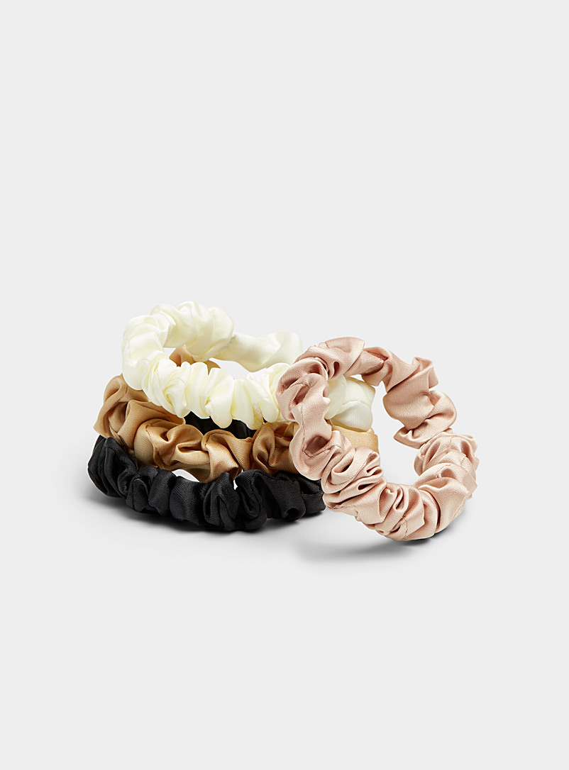 Satiny neutral scrunchies Set of 4 product image (primary)