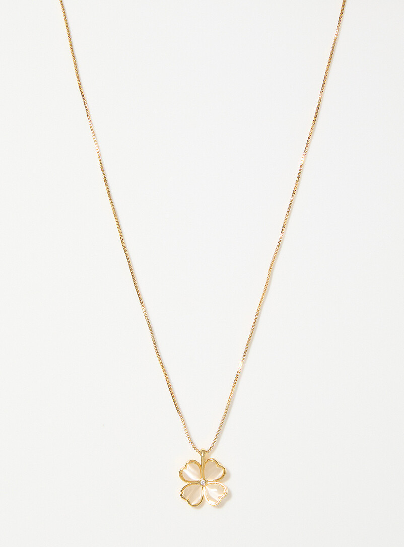 Mother-of-pearl clover gold chain product image (primary)
