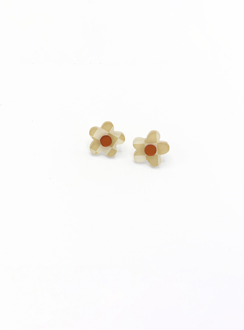 Dconstruct Ivory/Cream Beige Daisies earrings