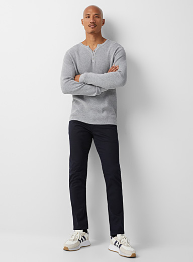 https://imagescdn.simons.ca/images/18016-22351013-42-A1_3/cool-stretch-twill-pant-tapered-fit.jpg?__=6