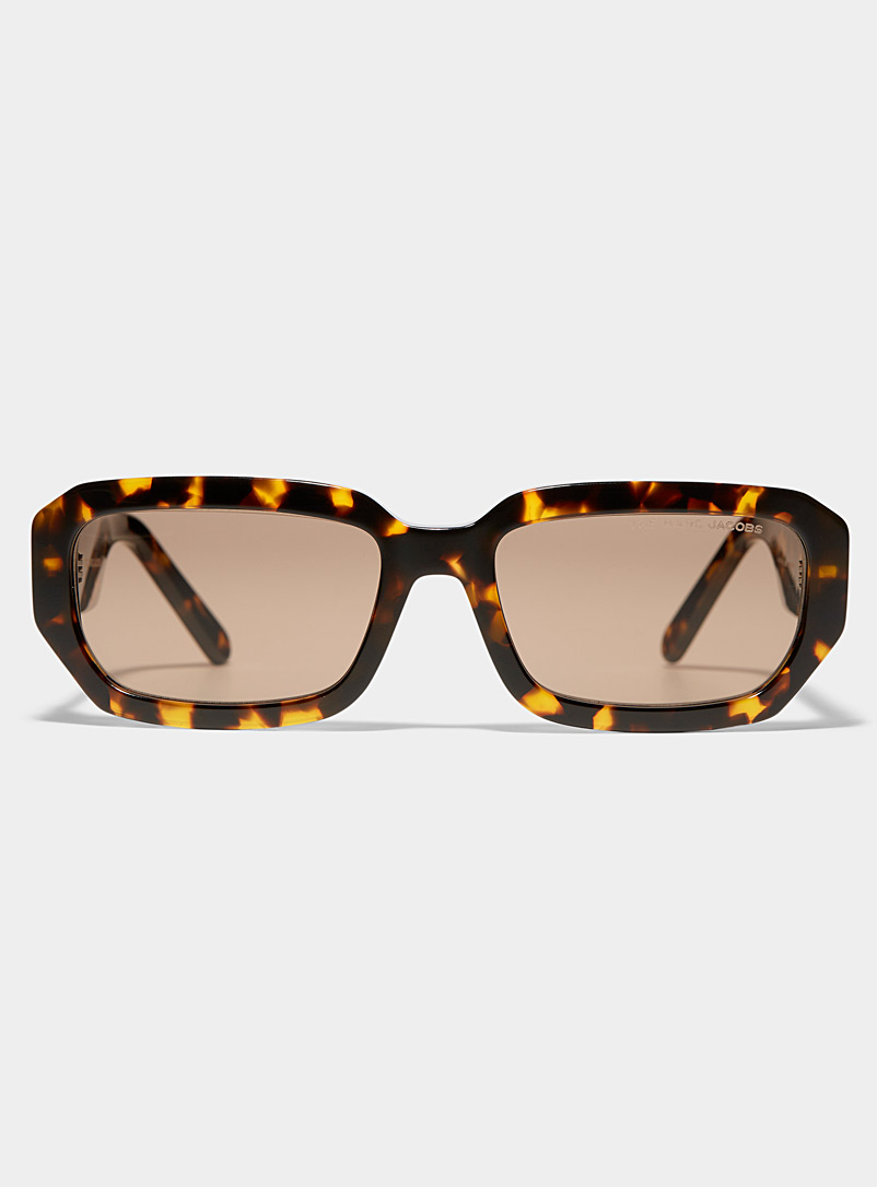 Marc Jacobs: Les lunettes de soleil rectangulaires logo relief Brun pâle-taupe pour femme