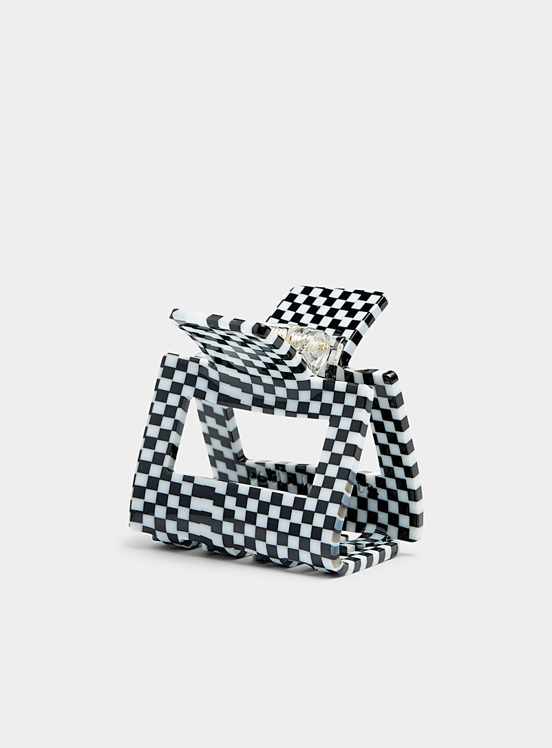 Petit moments. Black and White Small checkered clip for women