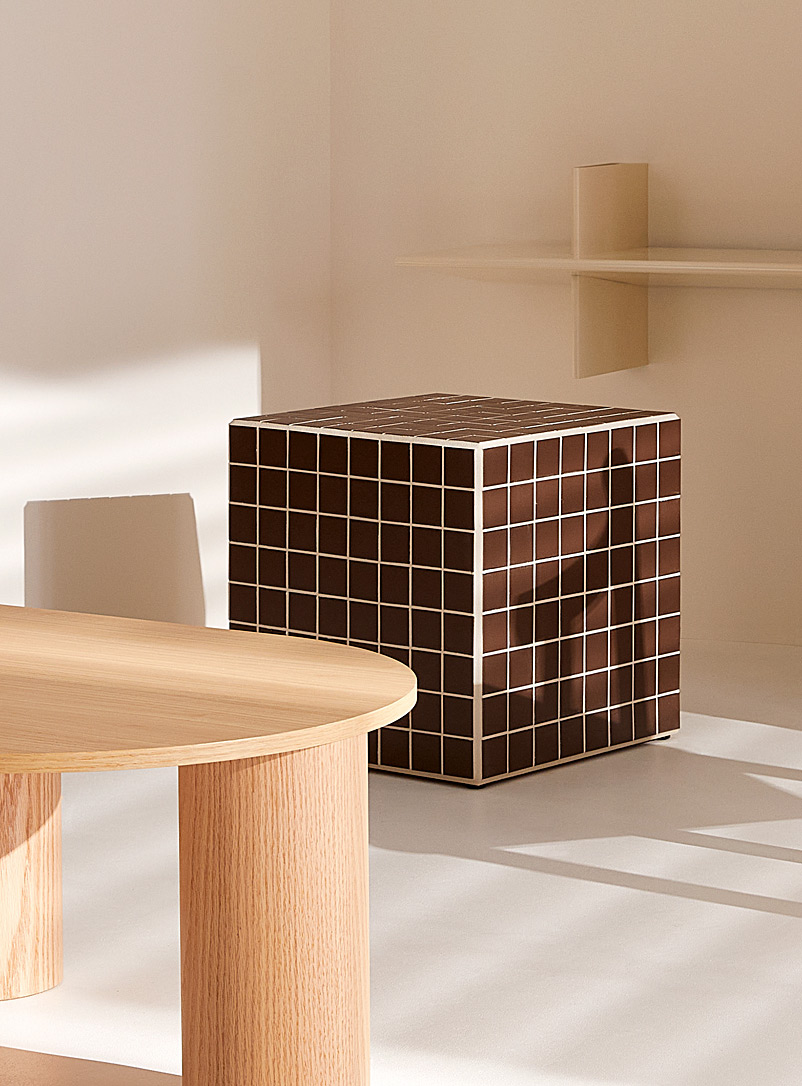 Pied Carré Brown Retro tiled cubic side table