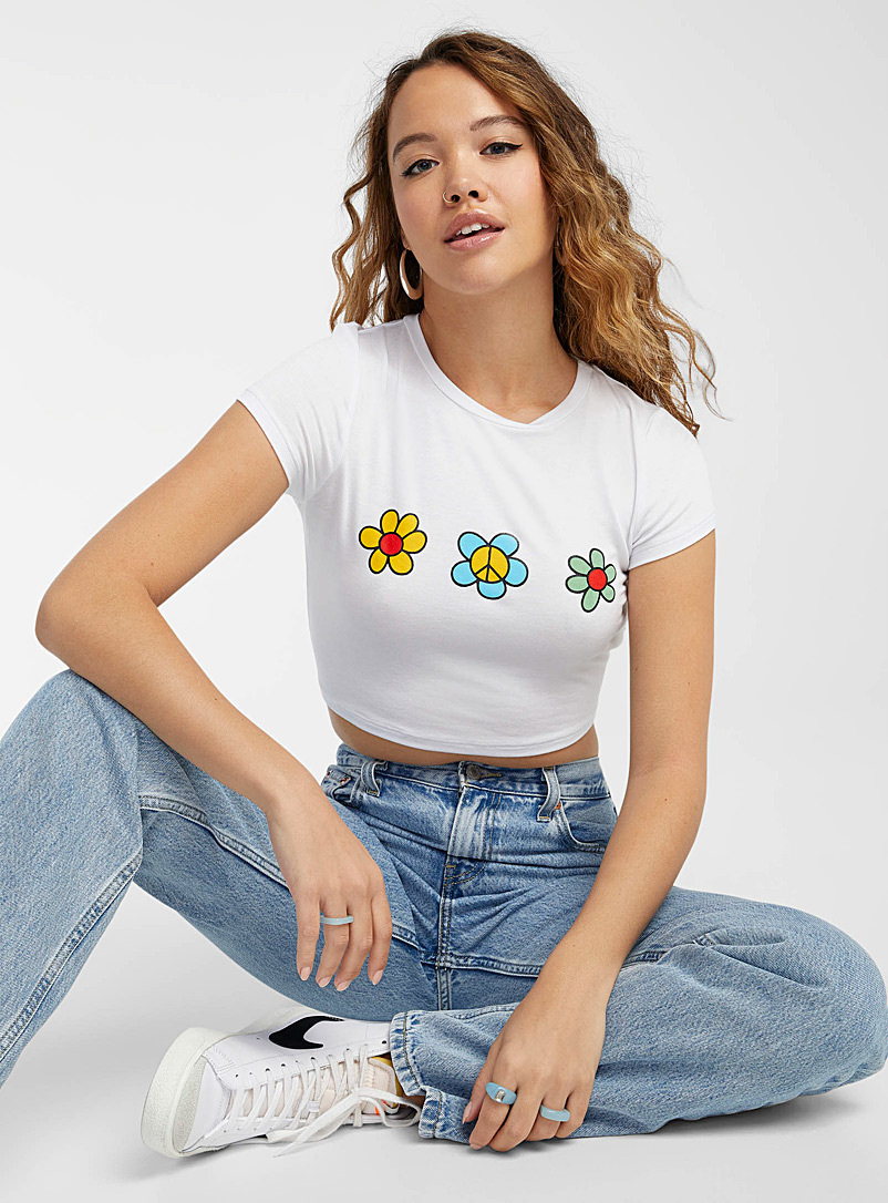 Twik: Le t-shirt fleurs en paix Blanc pour femme