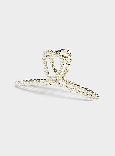 Pearly bead twisted-look clip