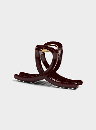 Large twisted-look monochrome clip