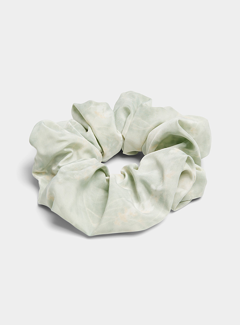 Simons Patterned Green Foliage pattern scrunchie for women