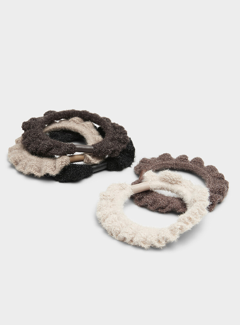 Fuzzy ruffle elastics Set of 5 | Simons | Shop Hair Ties online | Simons