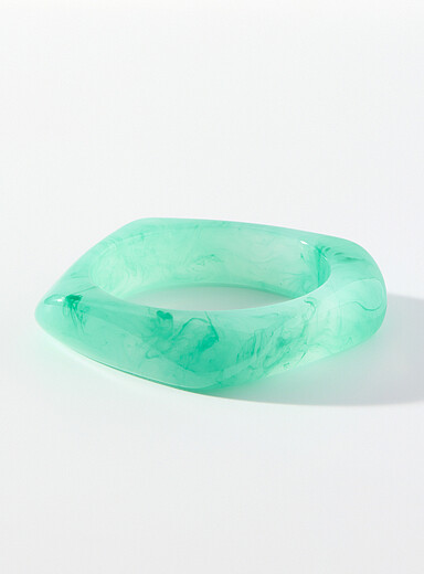 Asymmetric bangle