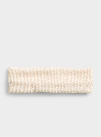 Le large bandeau texture vagu&eacute;e