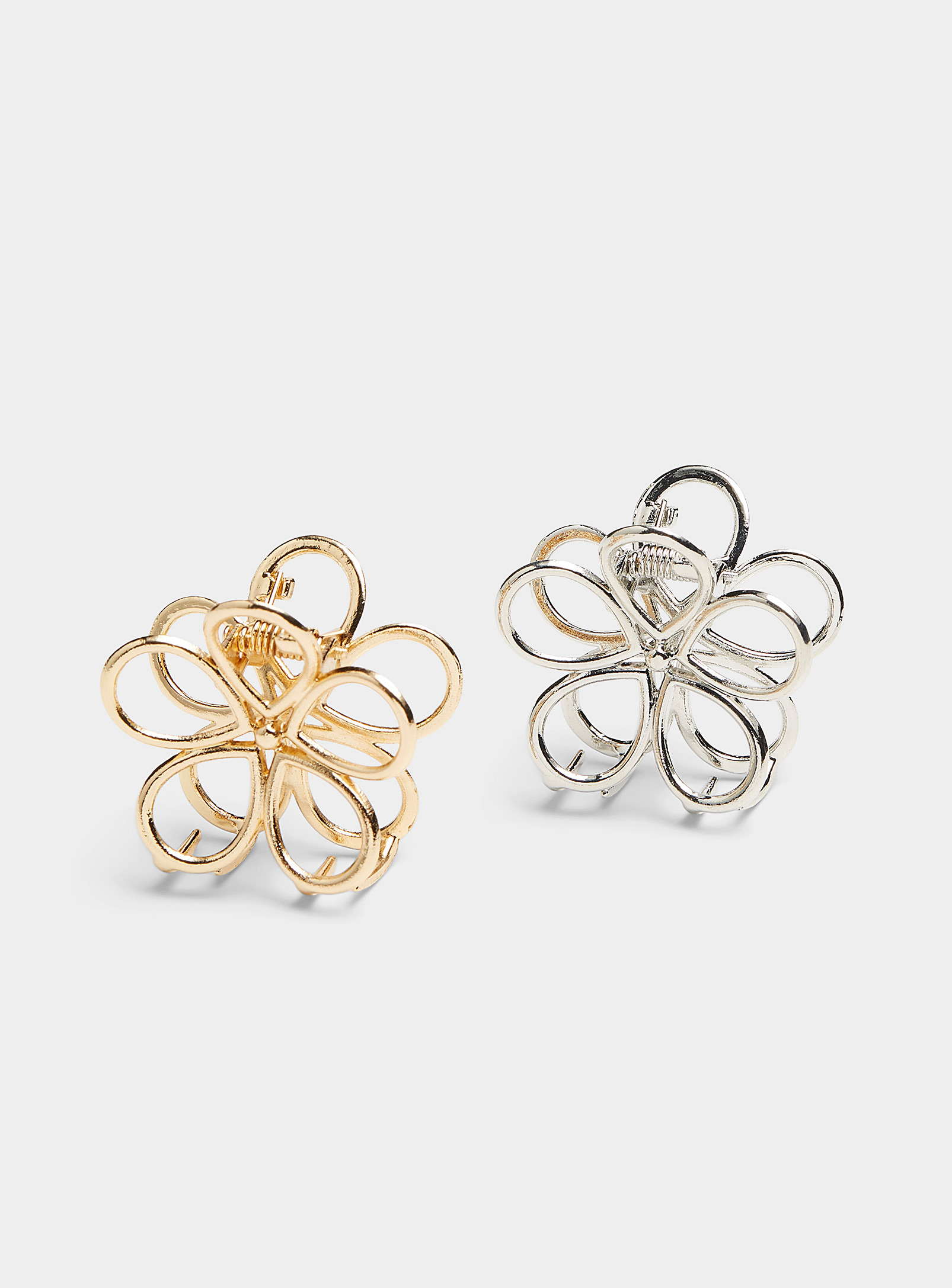 Simons - Women's Small openwork floral clips Set of 2