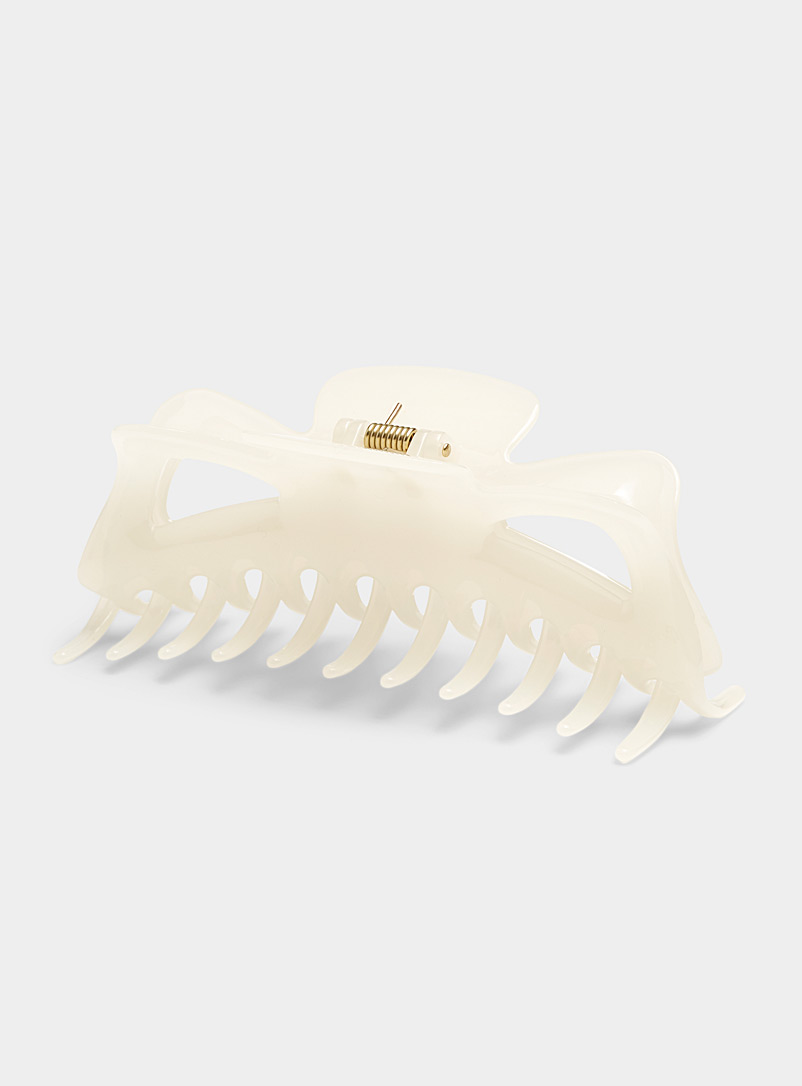 Vintage-Style Oversized Clip