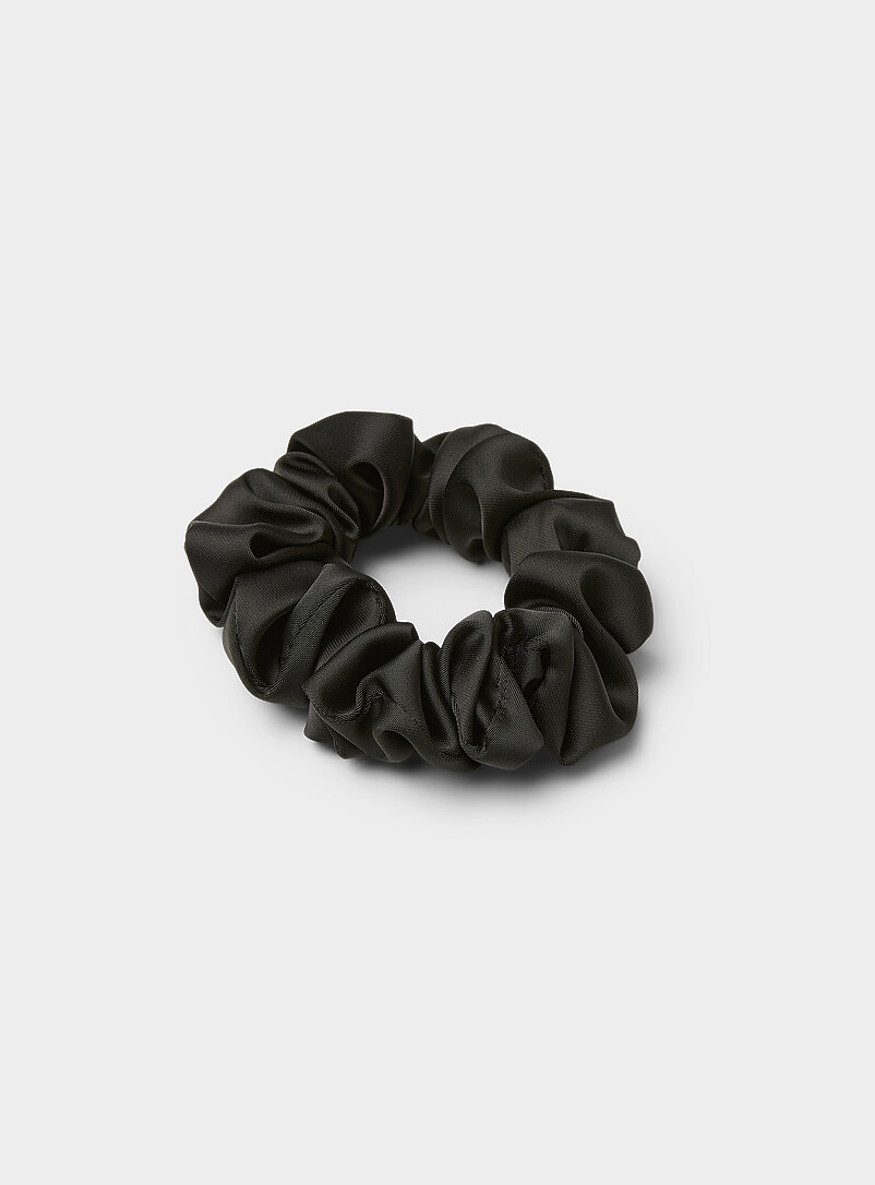 Silky small scrunchie product image (primary)