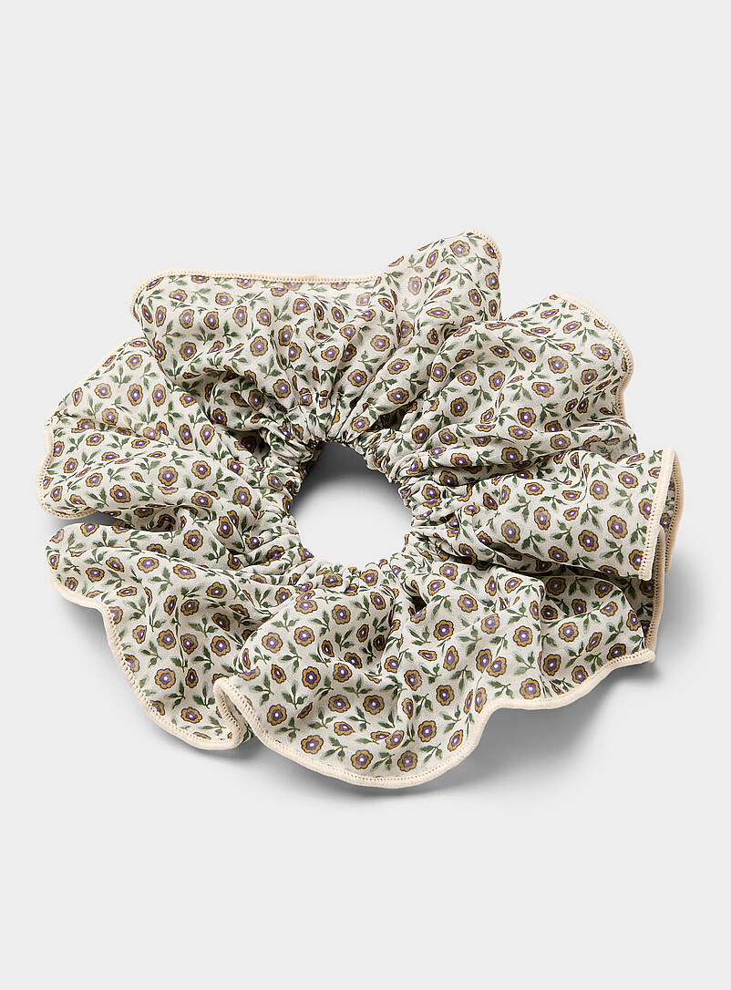 Floral tapestry large scrunchie product image (primary)