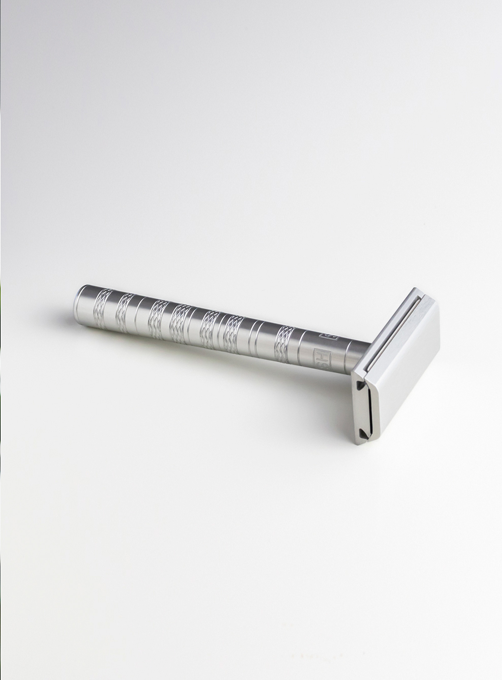 Henson Shaving Al13 Aluminum Safety Razor In Silver