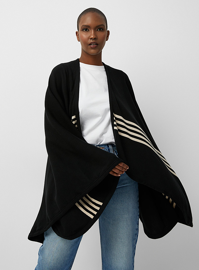 Volprivé Black Merino wool shawl