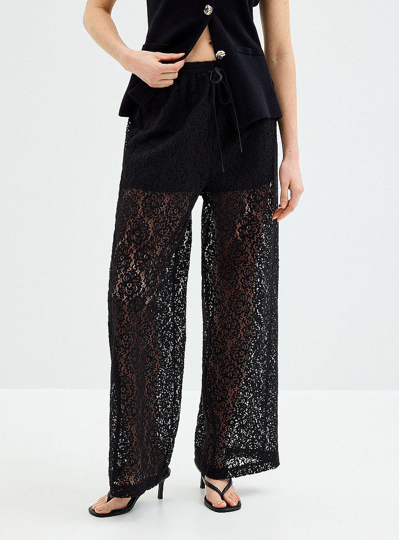 Grace & Mila: Le pantalon dentelle taille &eacute;lastique <b>Coupe : jambe large, taille haute</b> Noir pour femme