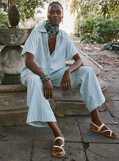 La chemise ample seersucker &agrave; rayures bleues