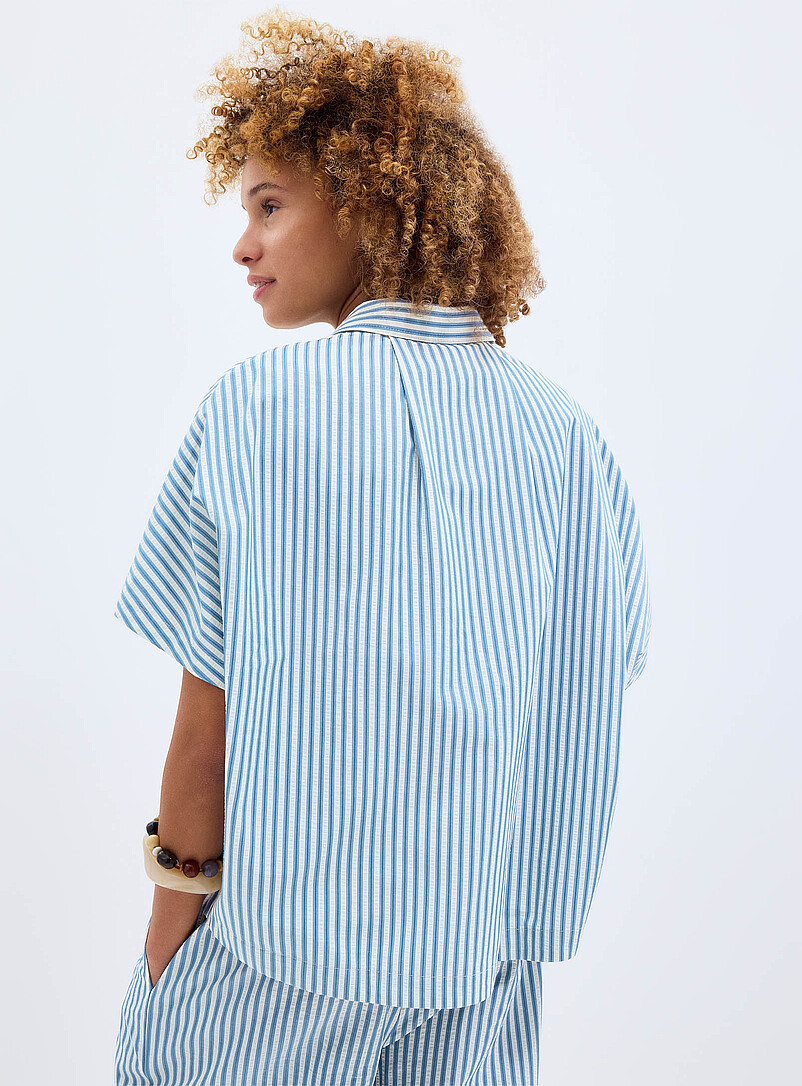 Grace & Mila Baby Blue Loose blue striped seersucker shirt for women