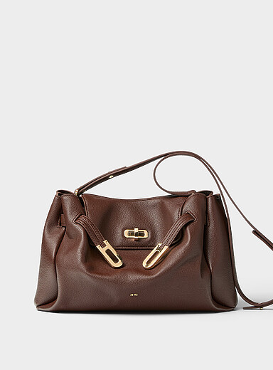 Le sac bandouli&egrave;re effet grenu Rhea