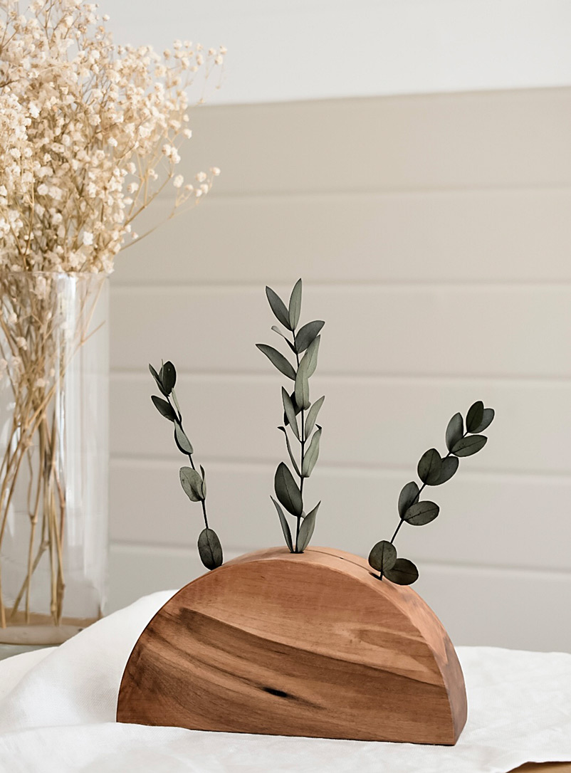 Noir et Bois: Le vase en bois recyclé Harmoni 15,25 cm de hauteur Brun
