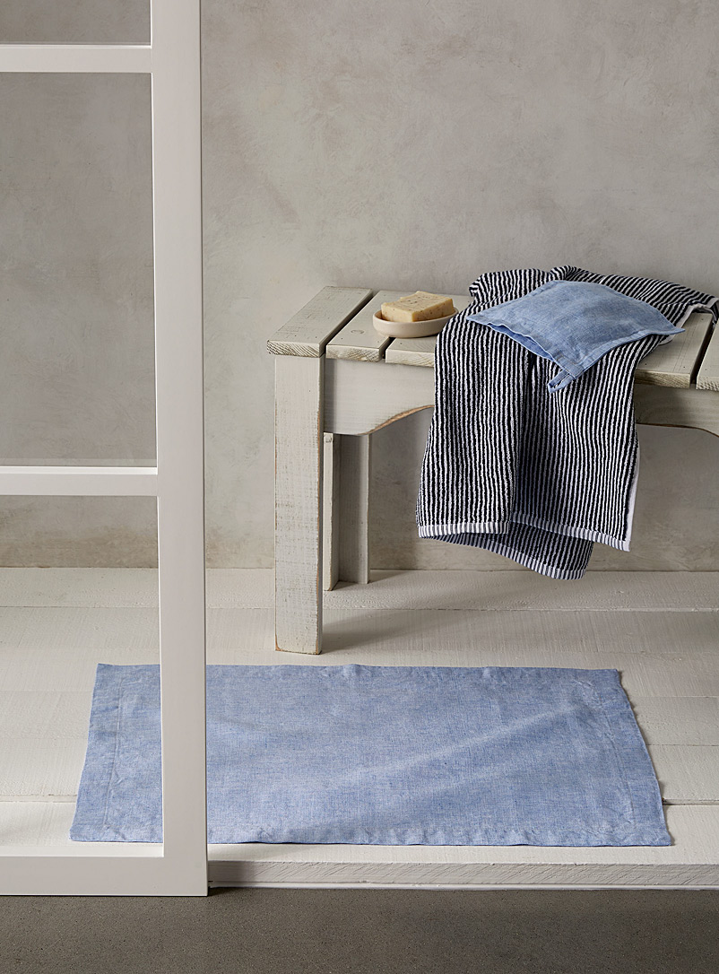 Maison LenKo: Le tapis de bain pur lin 49 x 71 cm Bleu pâle-bleu poudre