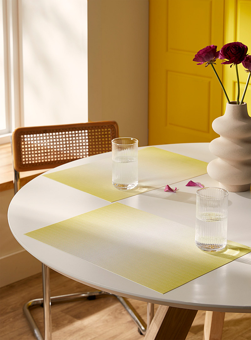 Simons Maison Patterned Yellow Shaded yellow vinyl placemats Set of 2