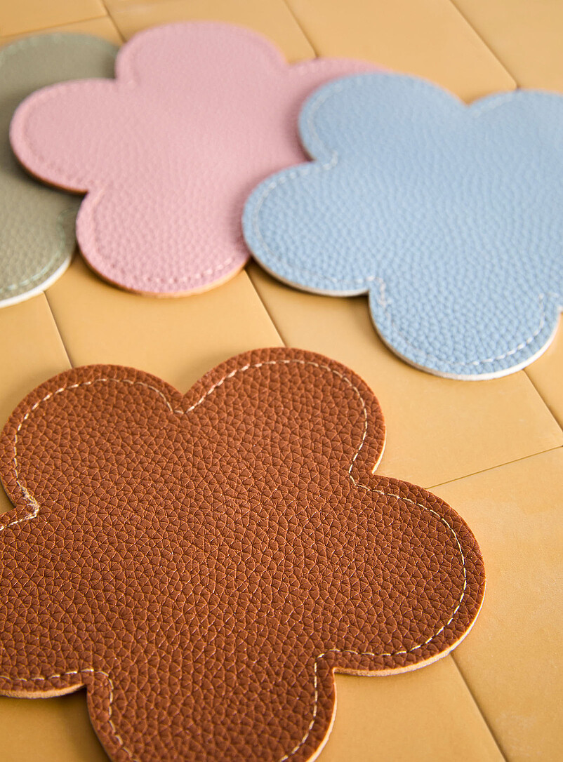 Simons Maison: Les sous-verres effet cuir grande fleur Ensemble de 4 Assorti