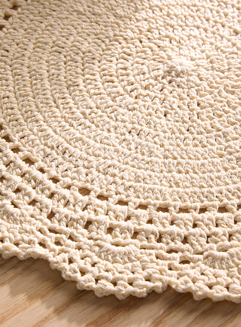 Flower crochet placemat product image 2