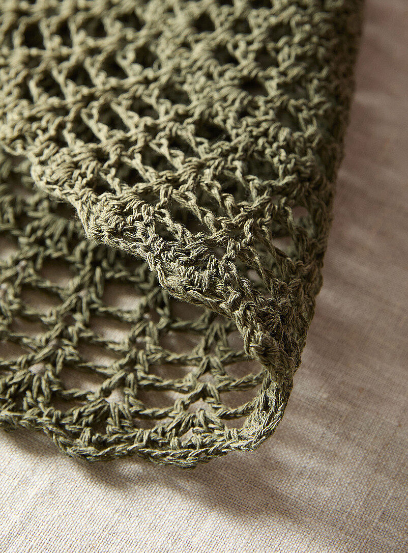 Round crocheted placemat product image 2