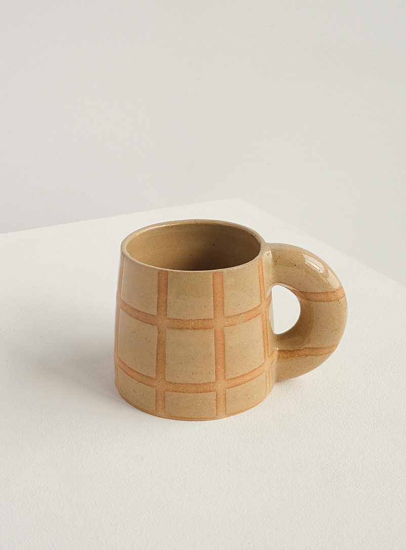 PMS Honey Tiled chunky handle mug